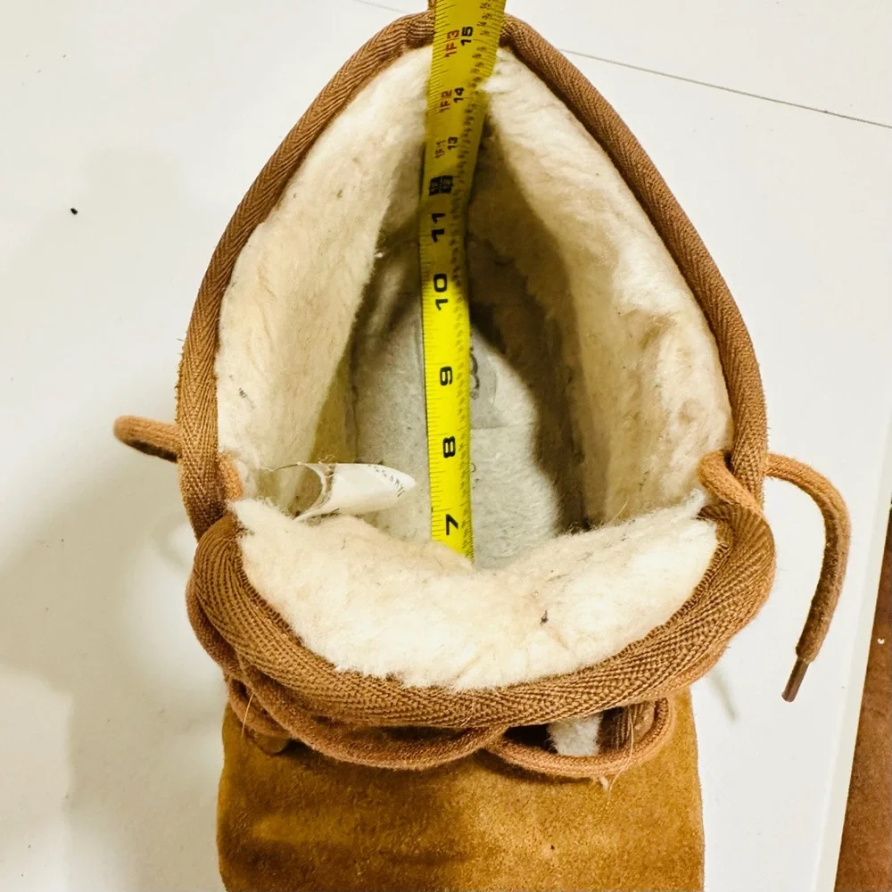 UGG Neumel Lace Up Sheepskin Chukka‎ Boots Men’s Size 12